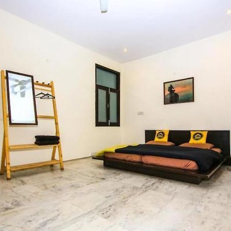 The Heistel Hostel New Delhi Exterior photo