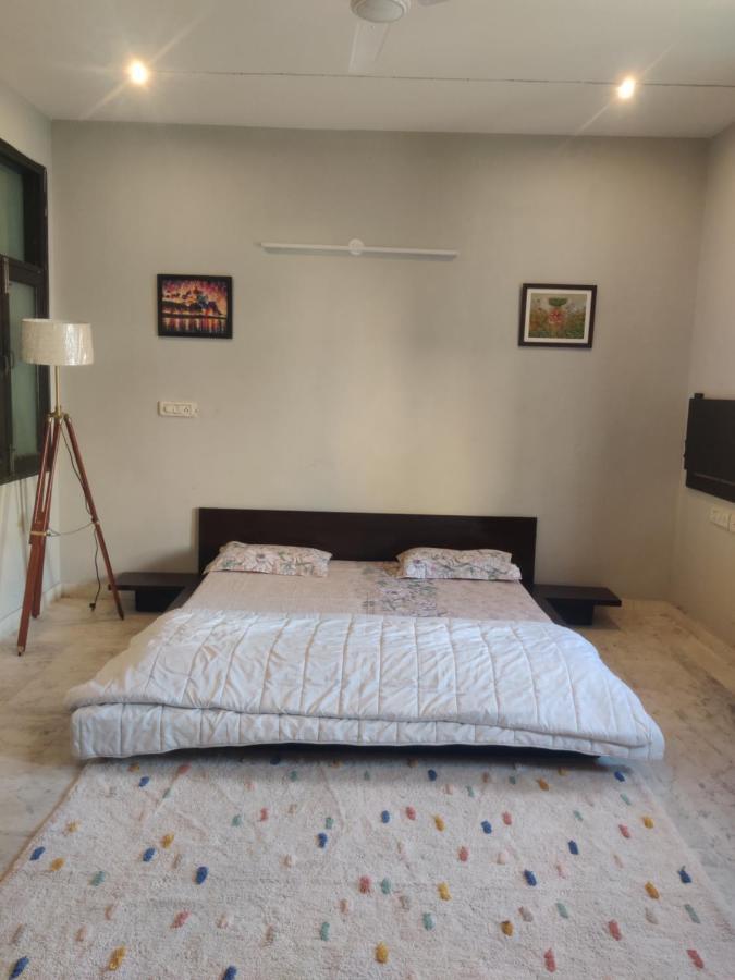 The Heistel Hostel New Delhi Exterior photo
